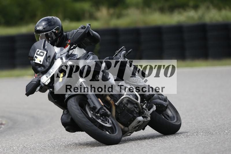 /37 28.07.2025 Dunlop Ride und Test Day ADR/Trackday Erfahren gelb Trackday schnell  rot/76